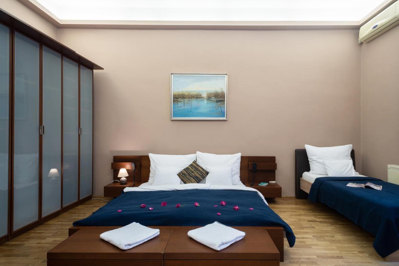 Kiraly Central Apartment With Free Parking And Ac — Fotók 3