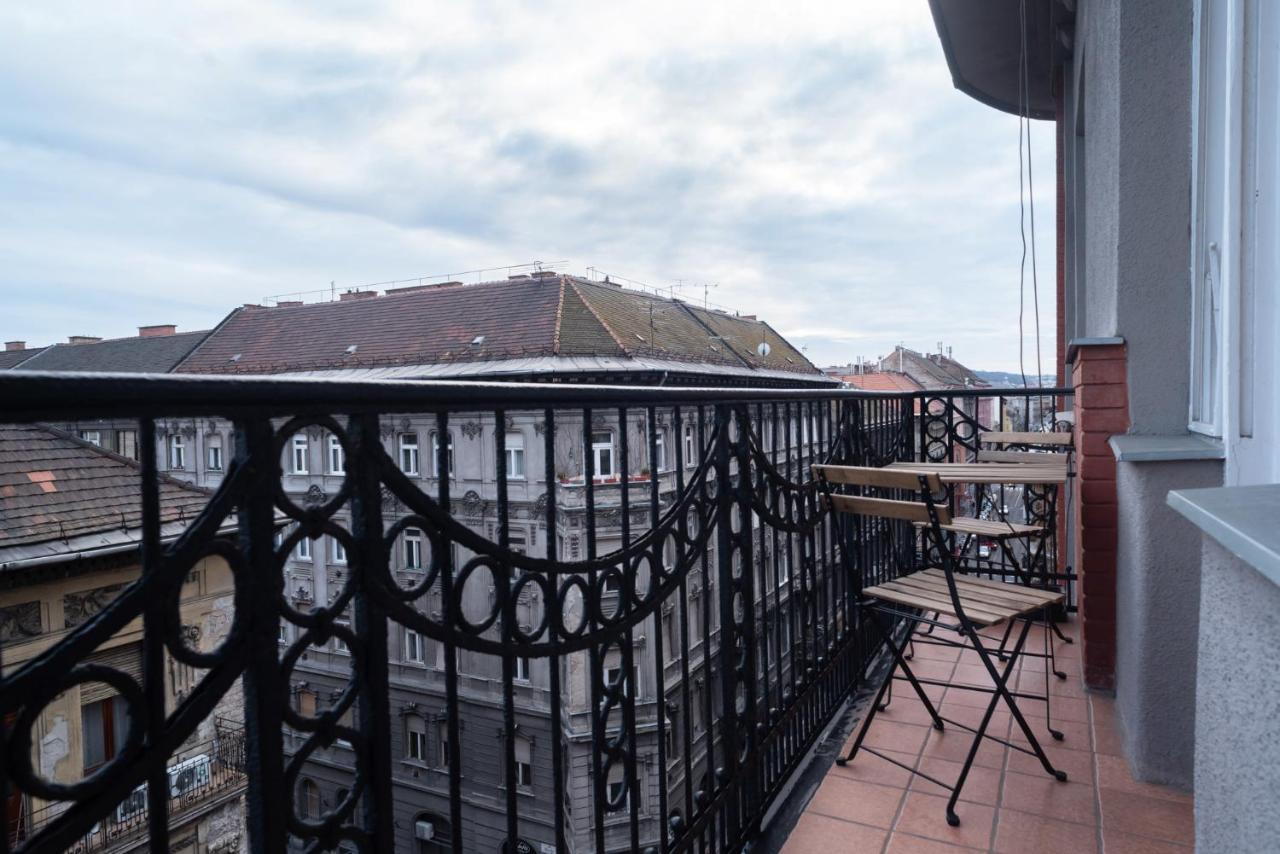 Kiraly Central Apartment With Free Parking And Ac — Fotók 1